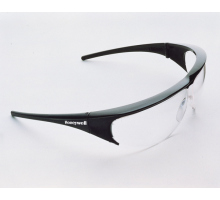 Pulsafe Millennia   safety glasses, FogBan, black, clear